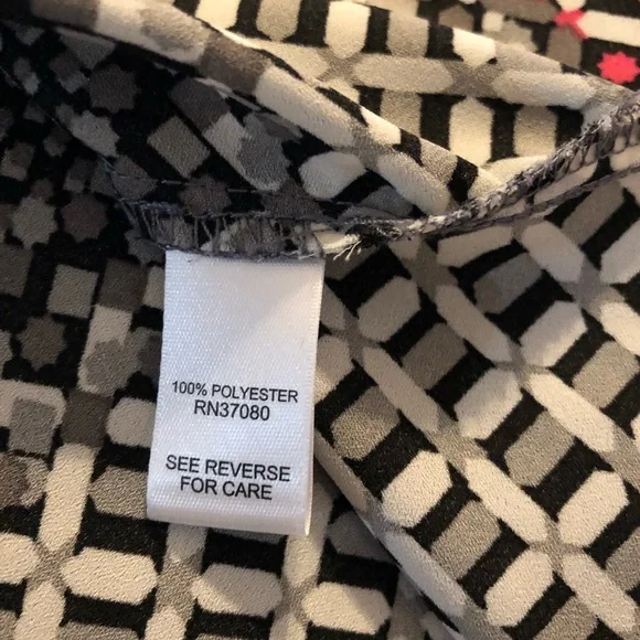 $5❤️Bundled Cato Blouse - Picture 3 of 5